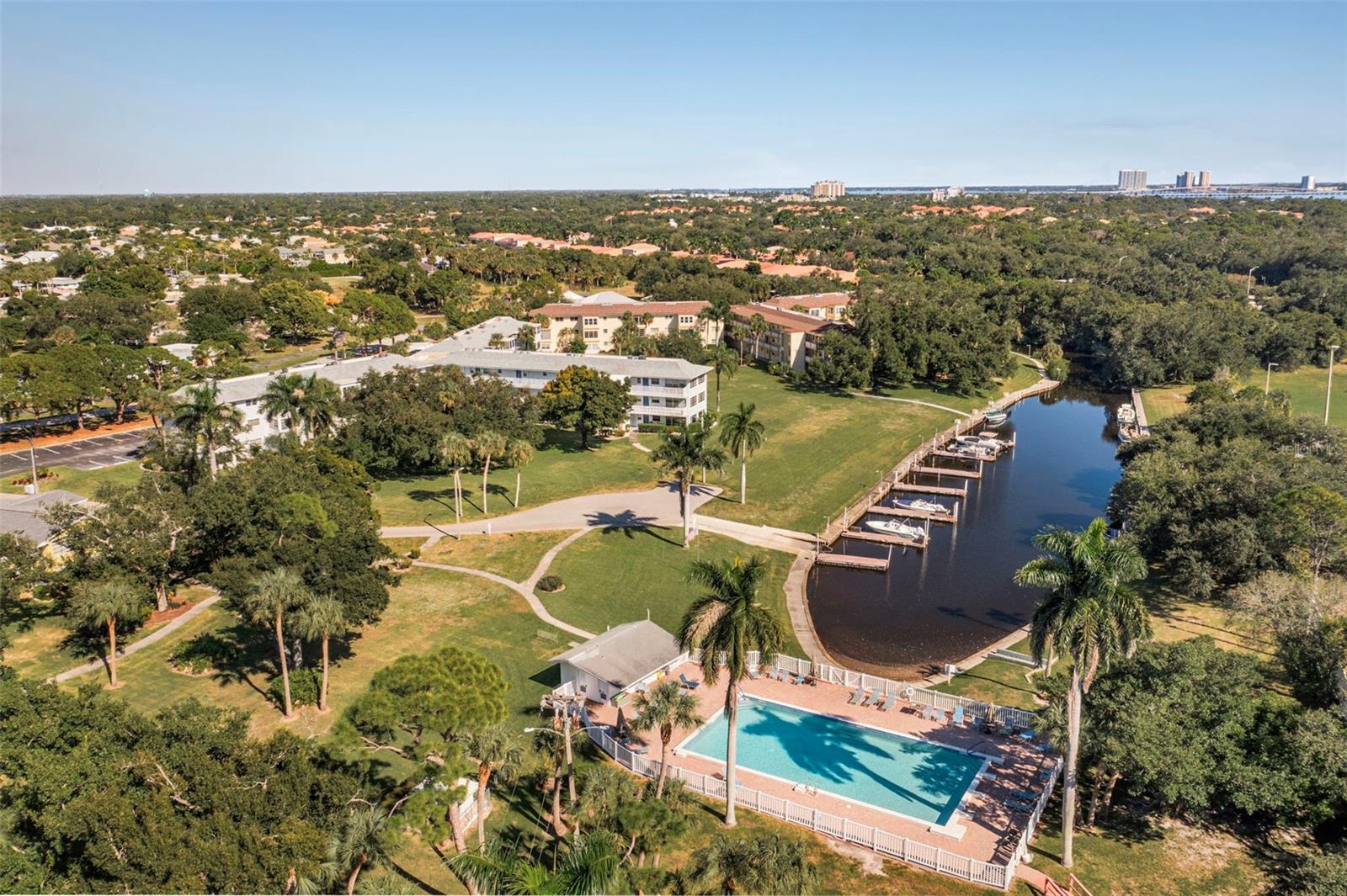 Image 7 of 33 For 536 Pangola Drive