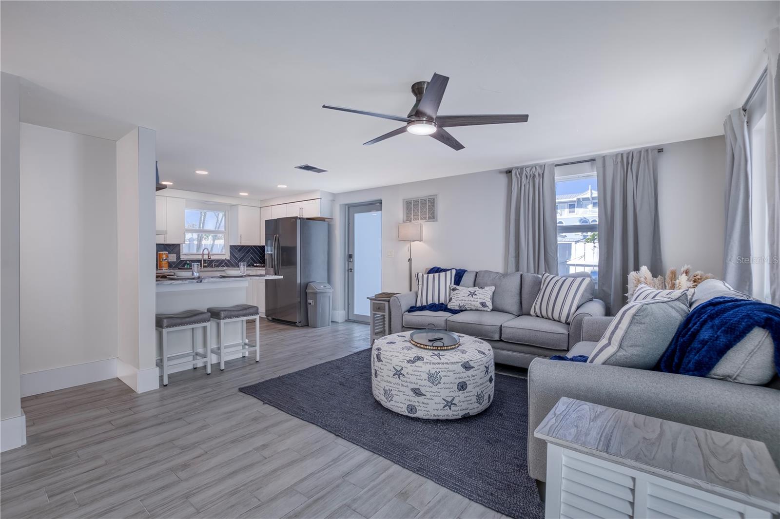 Image 21 of 49 For 3604 Gulf Drive A And B