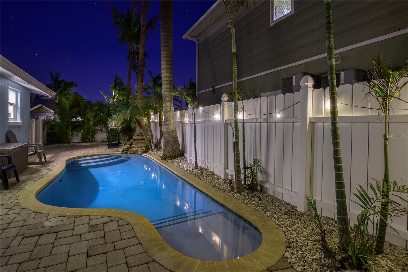 Image 25 of 49 For 3604 Gulf Drive A And B