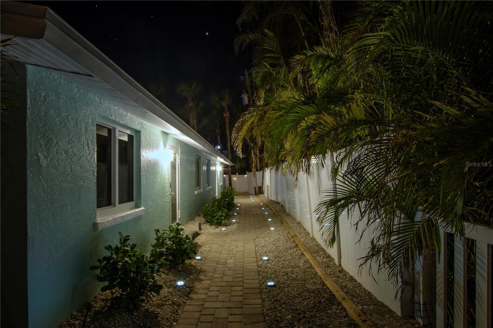 Image 40 of 49 For 3604 Gulf Drive A And B