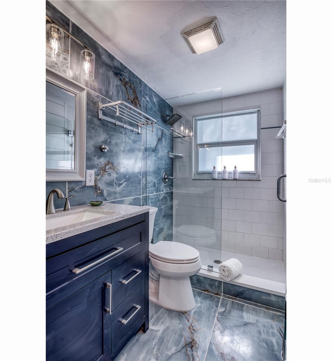 Image 41 of 49 For 3604 Gulf Drive A And B