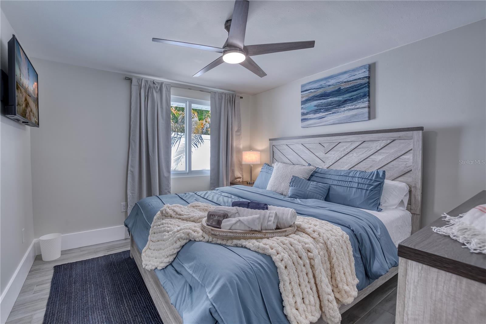 Image 8 of 49 For 3604 Gulf Drive A And B