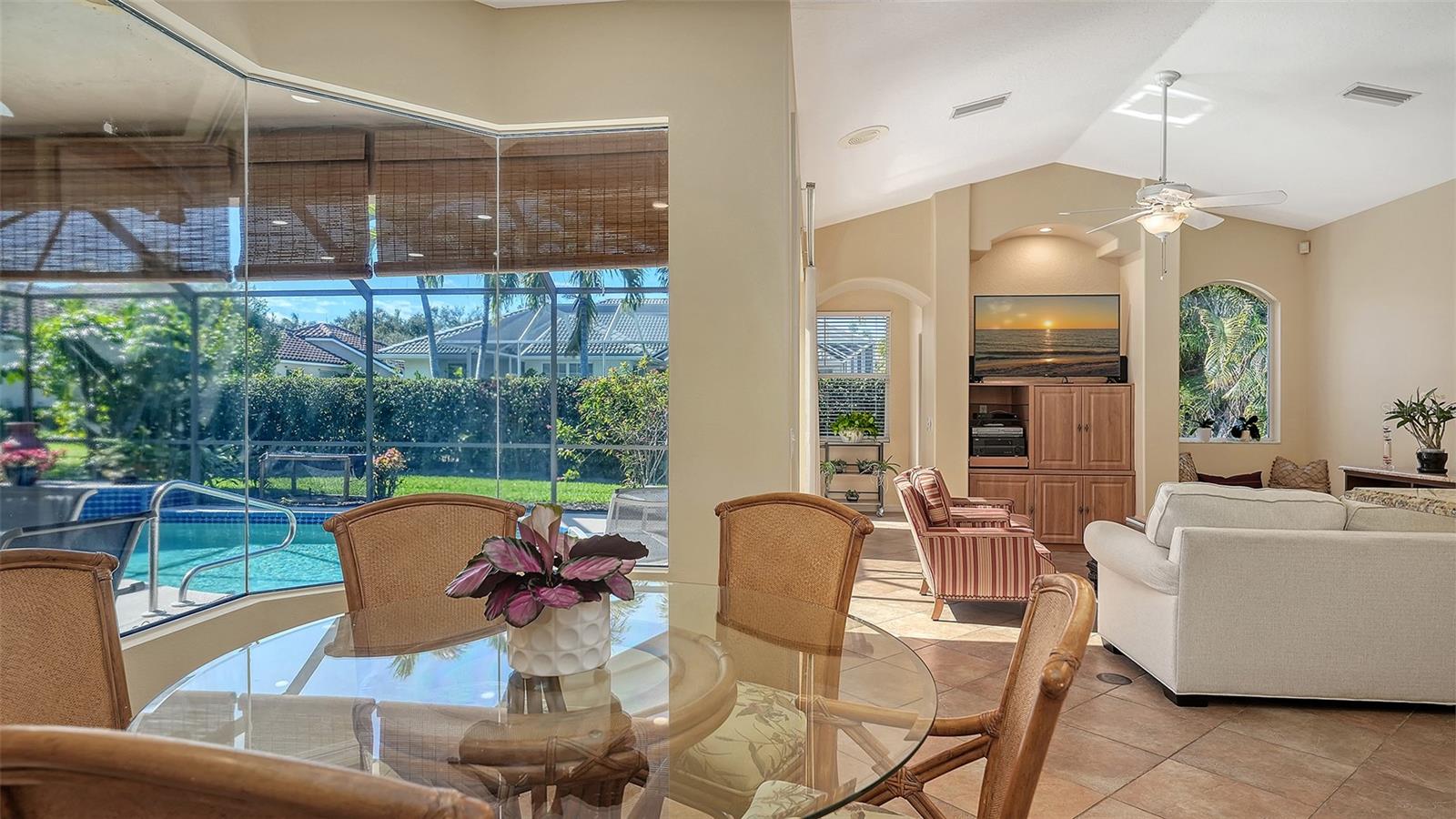 Image 20 of 52 For 8544 Park Shore Lane