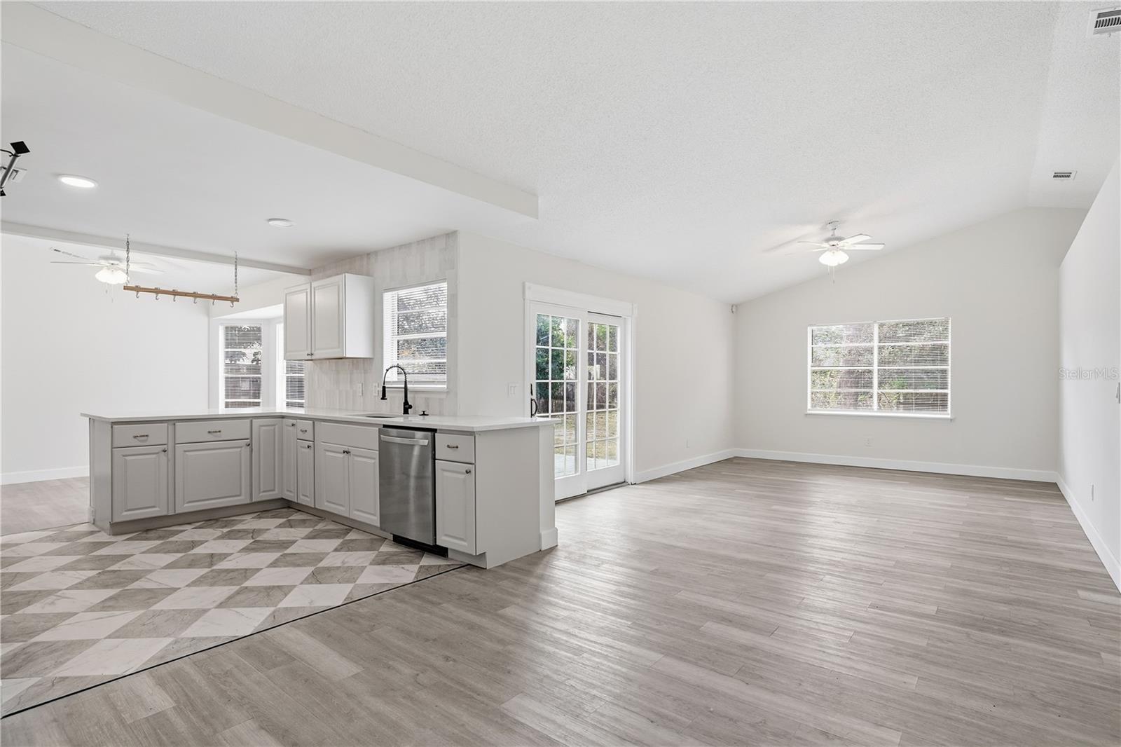 Image 4 of 13 For 6438 Hudson Road