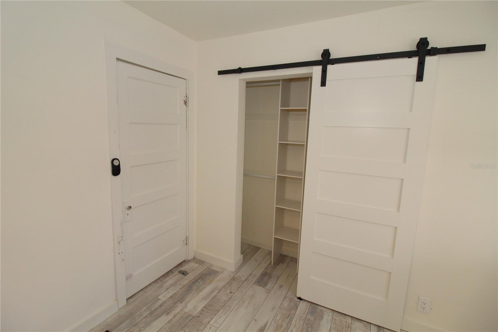 Image 19 of 29 For 5235 Calle De Costa Rica