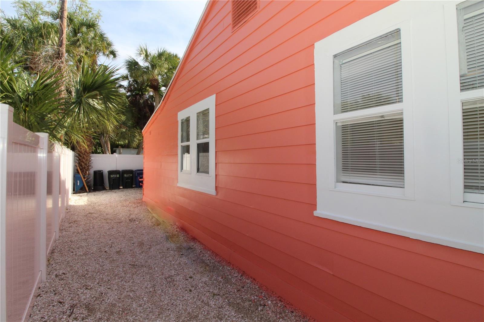 Image 28 of 29 For 5235 Calle De Costa Rica