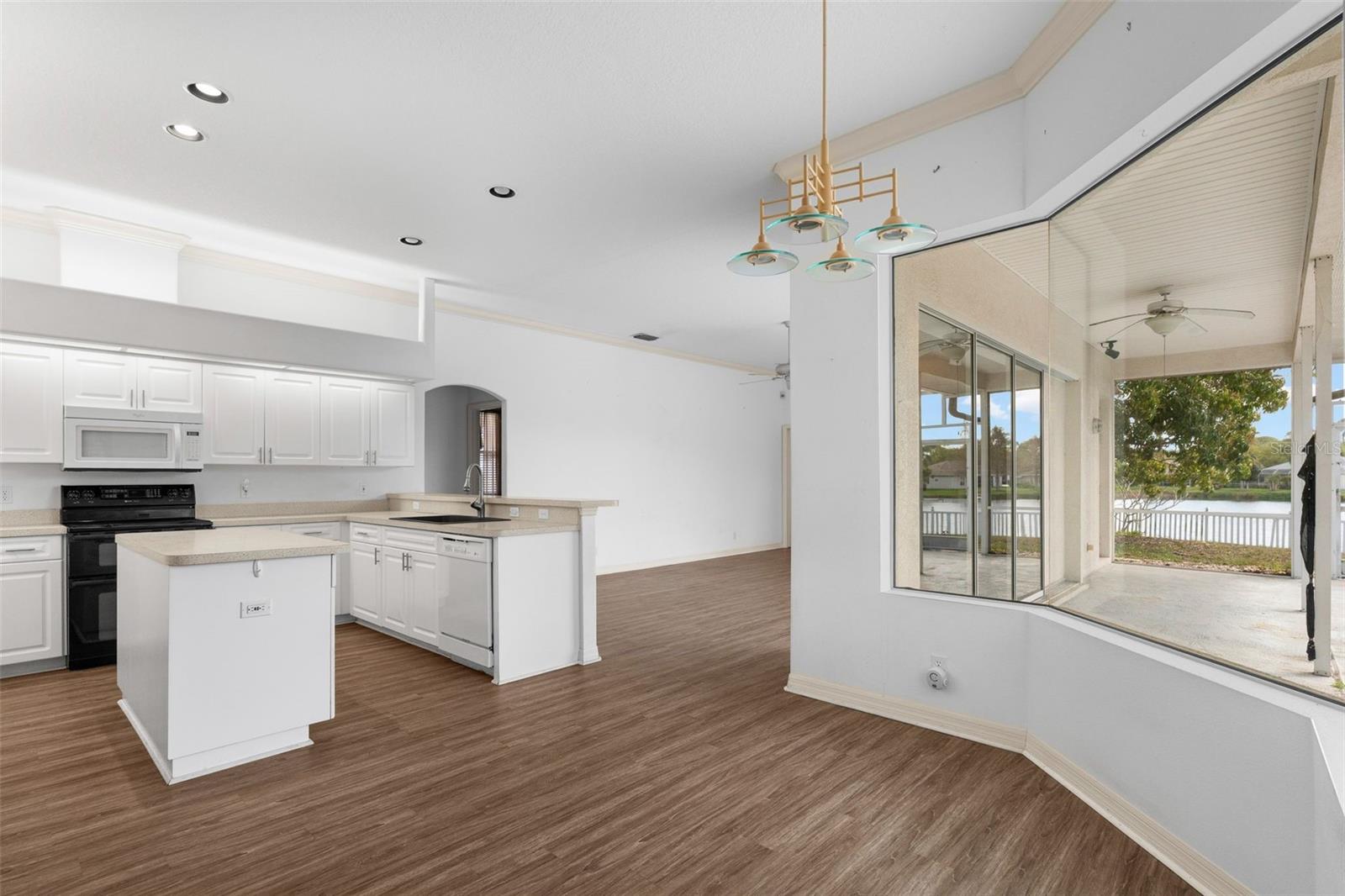 Image 17 of 73 For 11105 28th Street Circle E