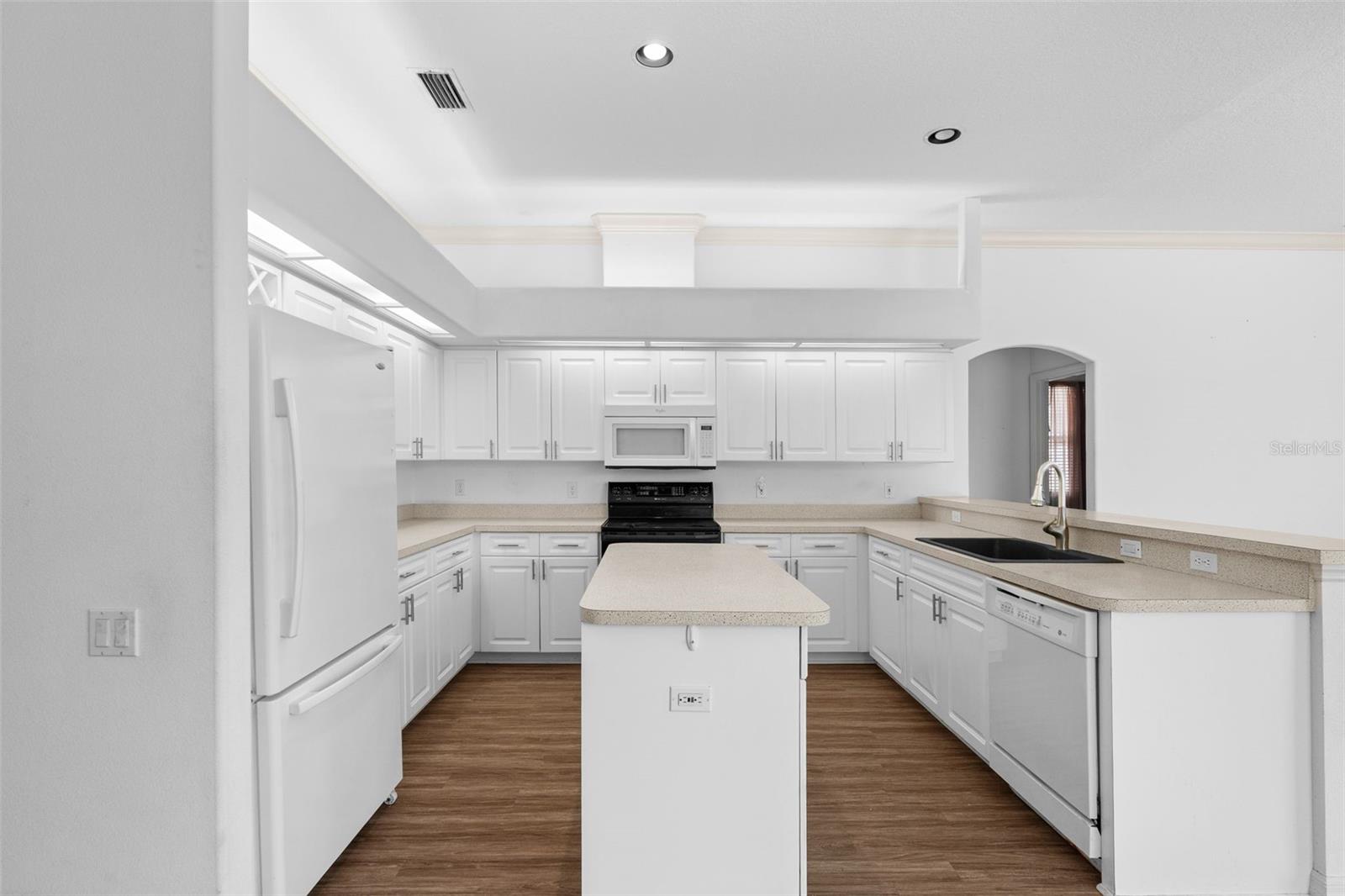 Image 19 of 73 For 11105 28th Street Circle E