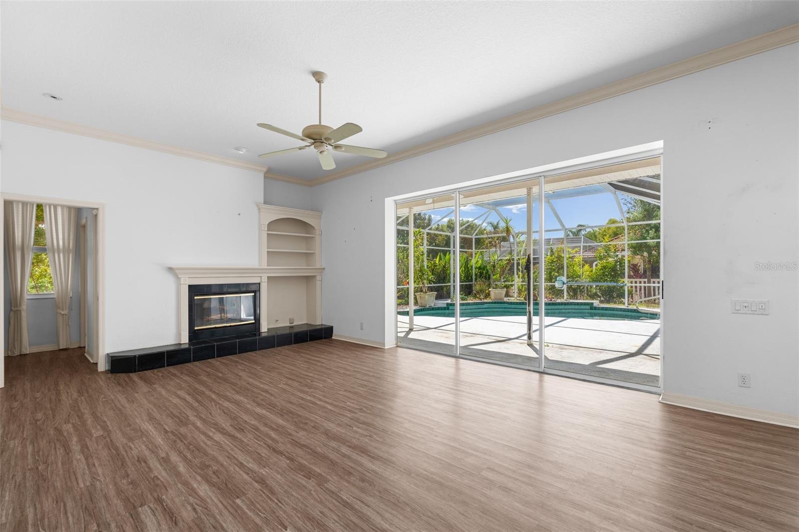 Image 24 of 73 For 11105 28th Street Circle E