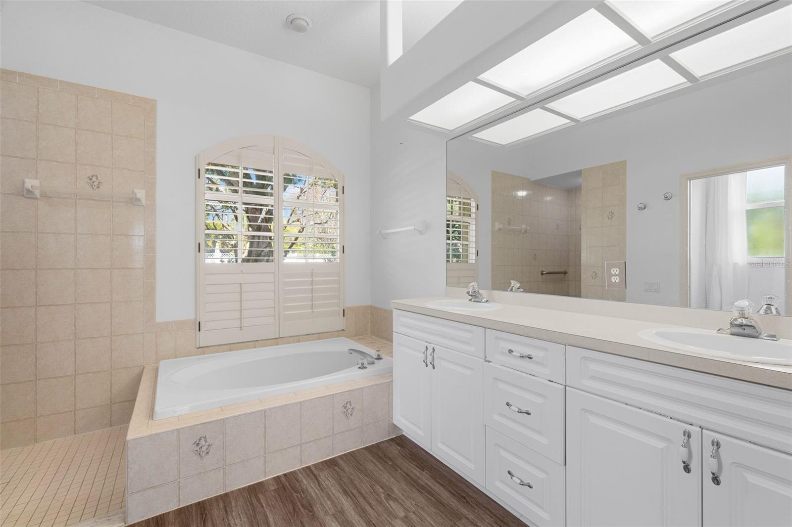 Image 30 of 73 For 11105 28th Street Circle E