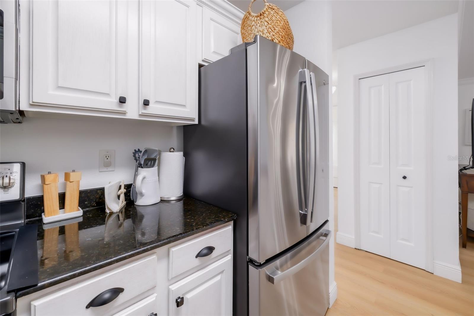 Image 17 of 53 For 4053 Crockers Lake Boulevard 22