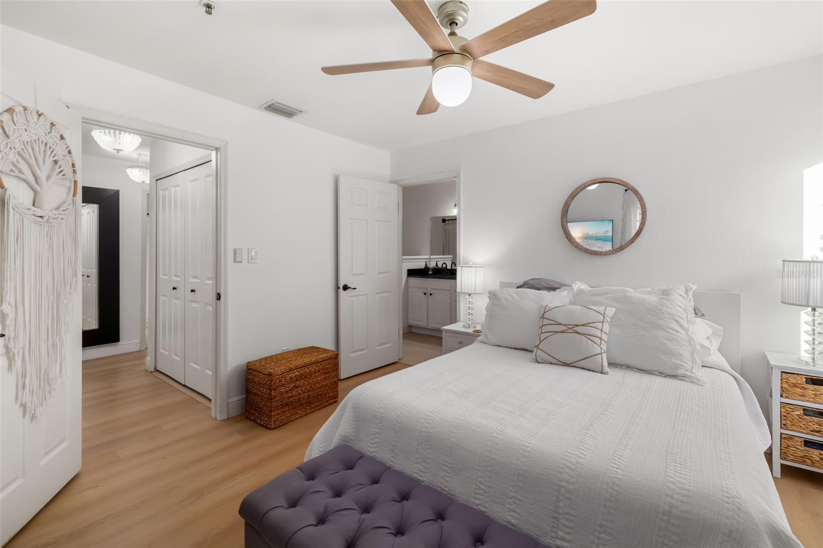 Image 20 of 53 For 4053 Crockers Lake Boulevard 22