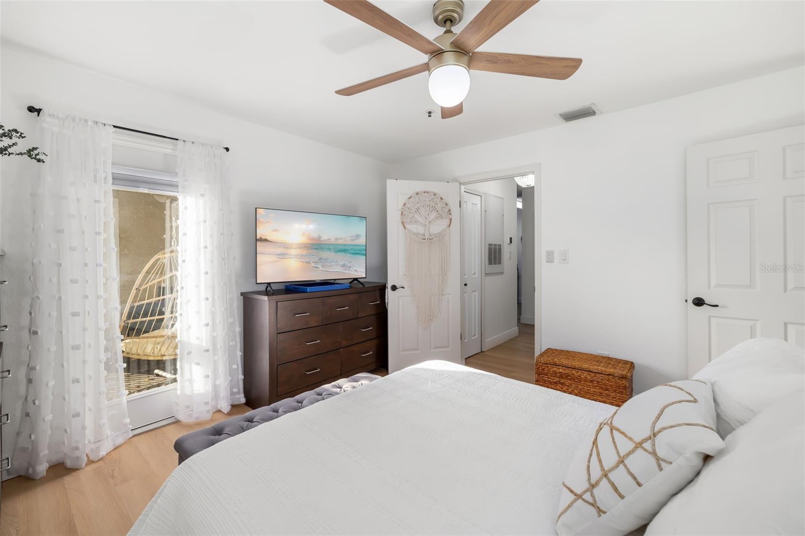 Image 22 of 53 For 4053 Crockers Lake Boulevard 22