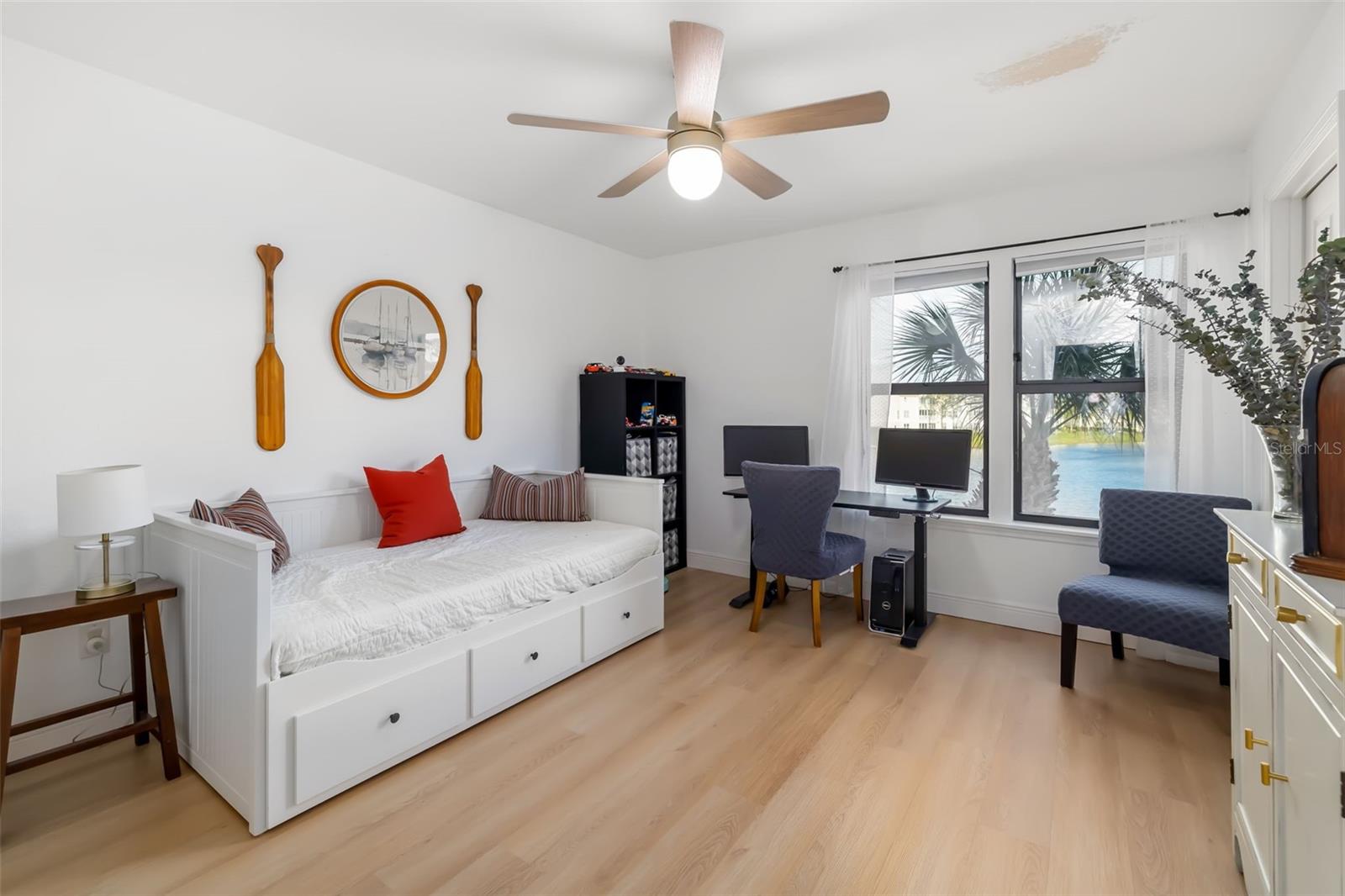 Image 28 of 53 For 4053 Crockers Lake Boulevard 22