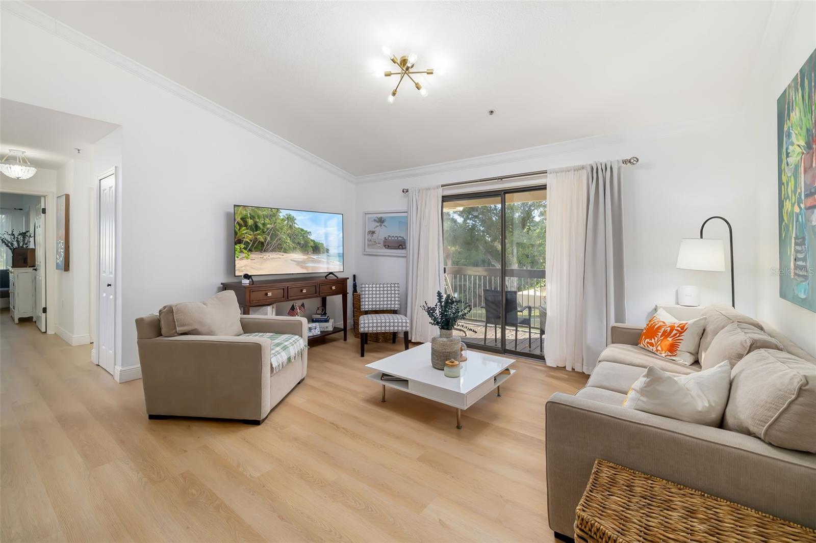 Image 4 of 53 For 4053 Crockers Lake Boulevard 22