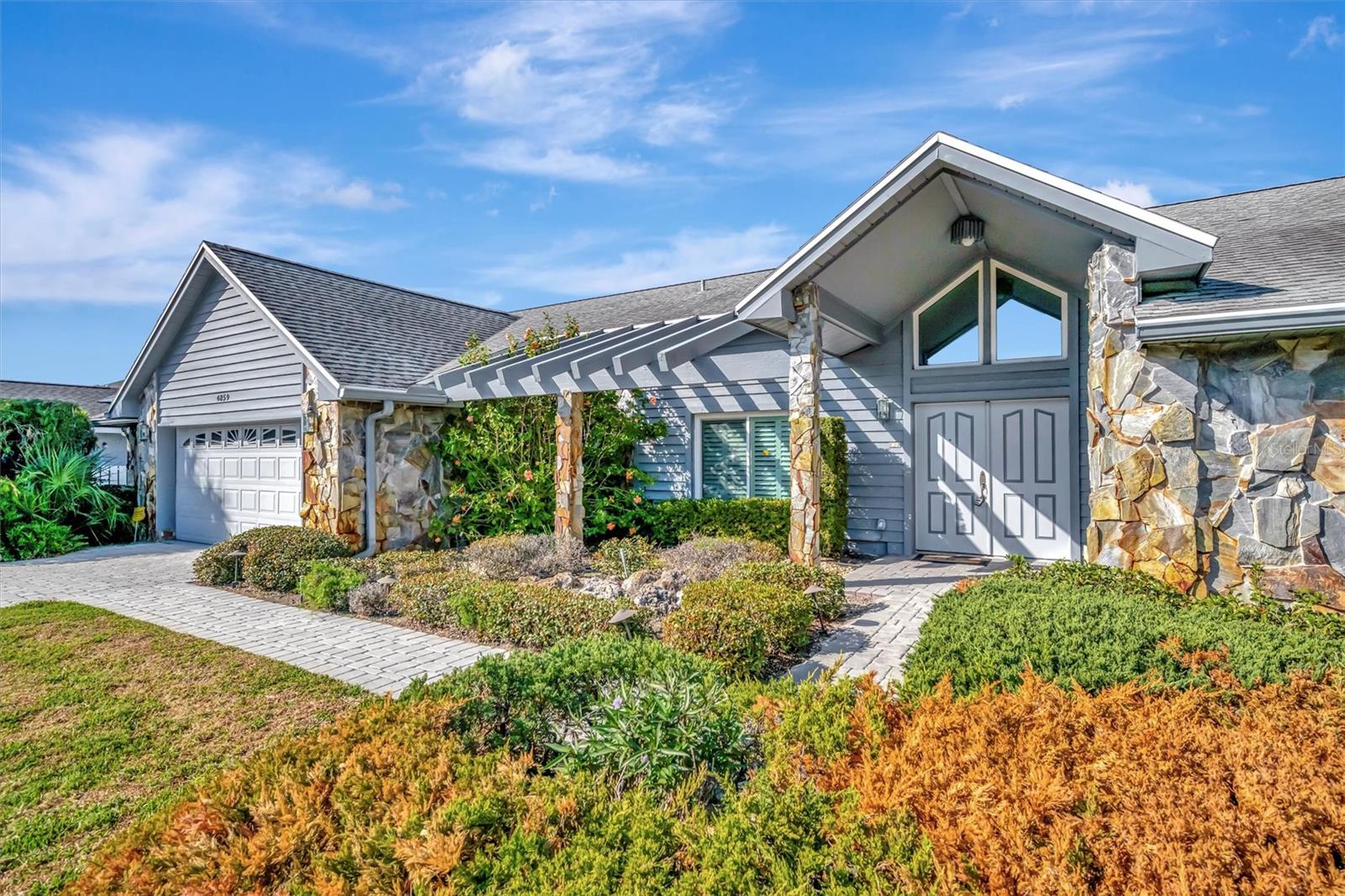 Image 3 of 40 For 4859 Greencroft Road