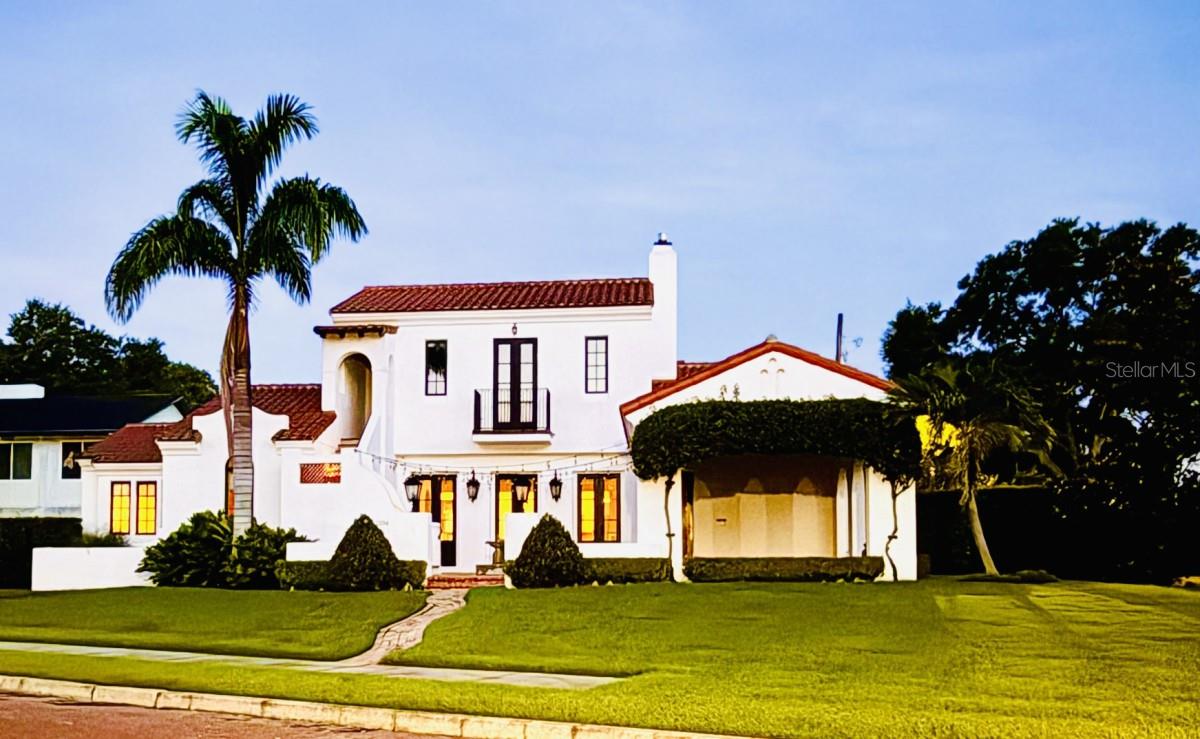 Image 2 of 27 For 1234 Ivanhoe Boulevard