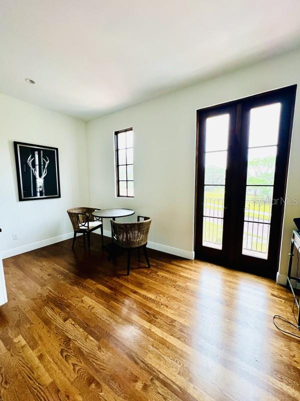 Image 25 of 27 For 1234 Ivanhoe Boulevard