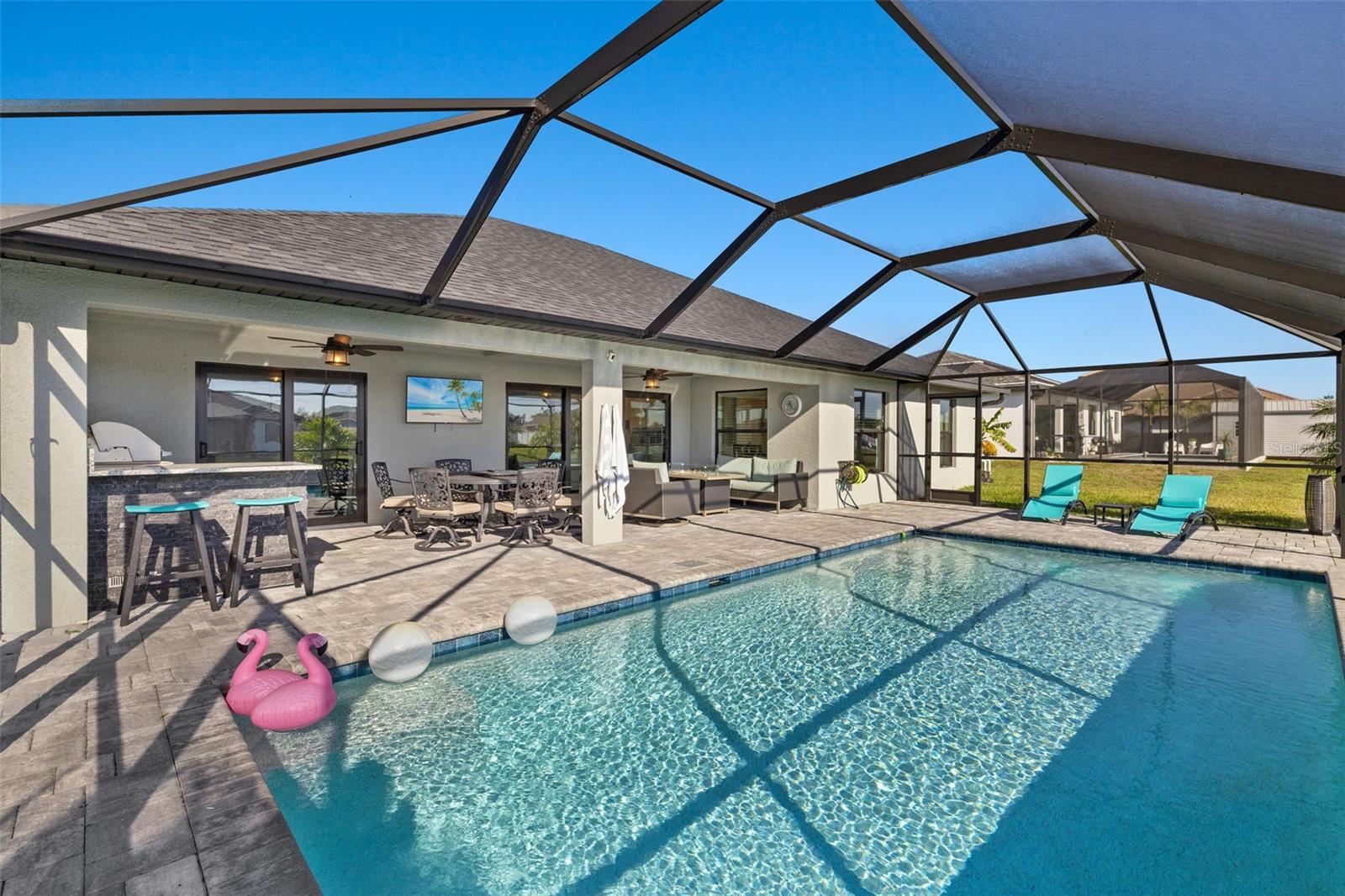 Image 17 of 37 For 25 14th Avenue