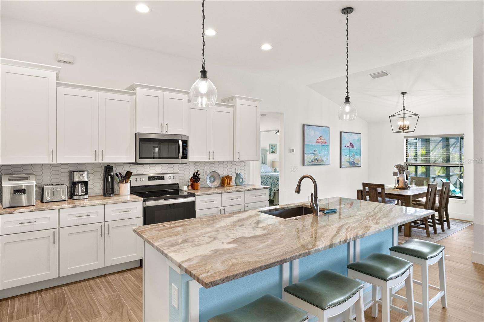 Image 3 of 37 For 25 14th Avenue