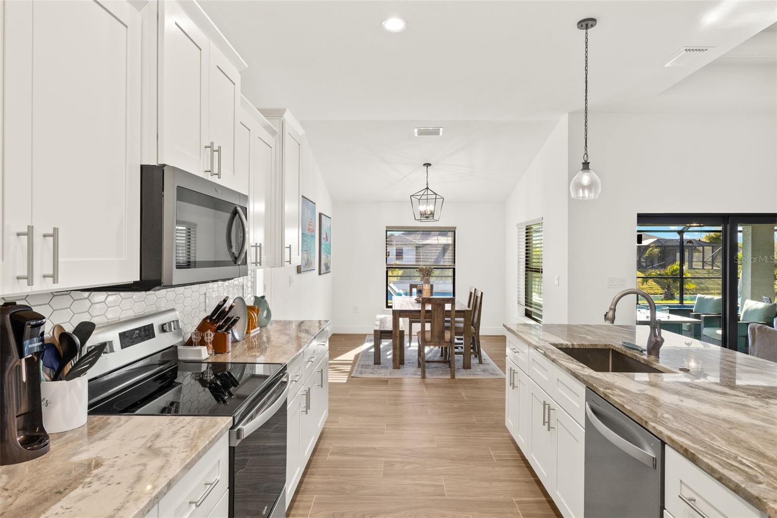 Image 7 of 37 For 25 14th Avenue