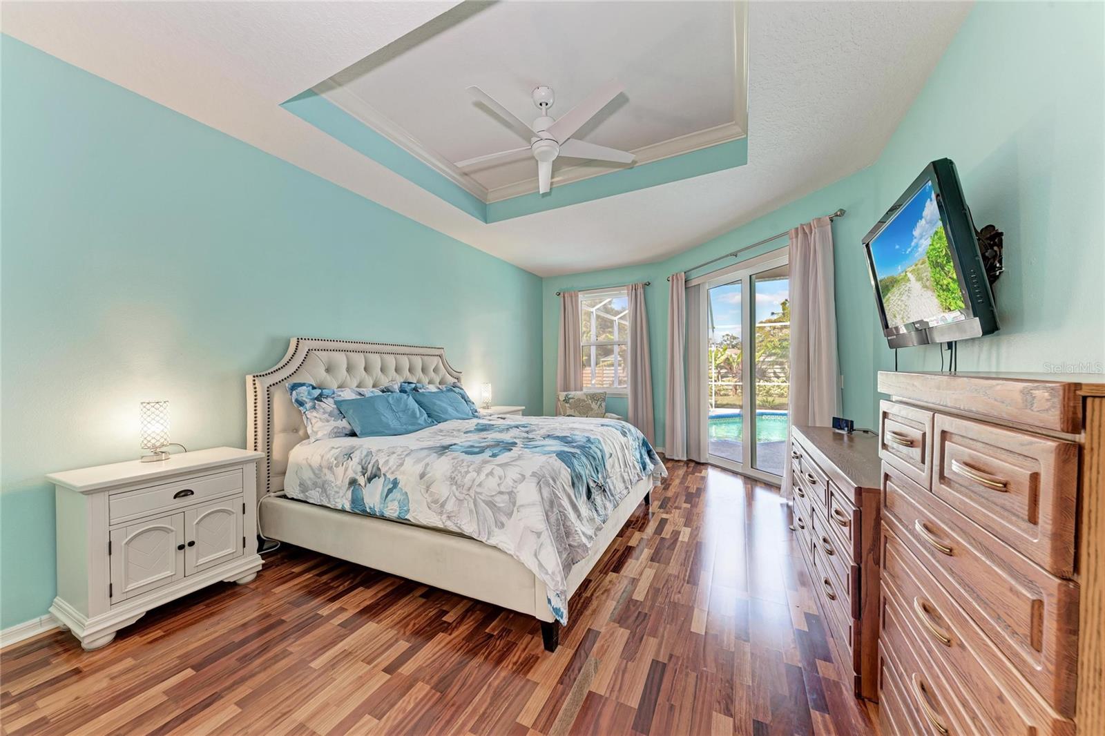 Image 24 of 50 For 4465 Mcintosh Lake Avenue