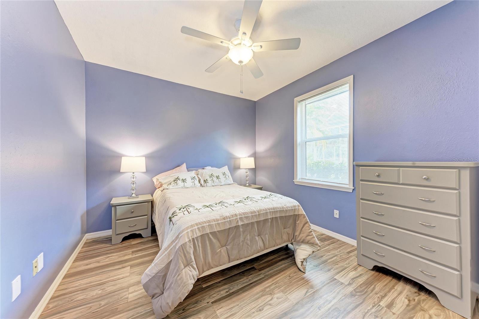 Image 38 of 50 For 4465 Mcintosh Lake Avenue