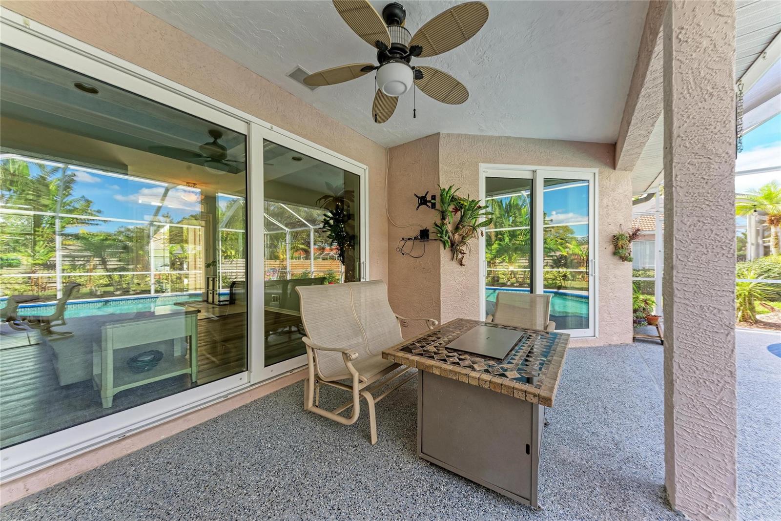 Image 46 of 50 For 4465 Mcintosh Lake Avenue