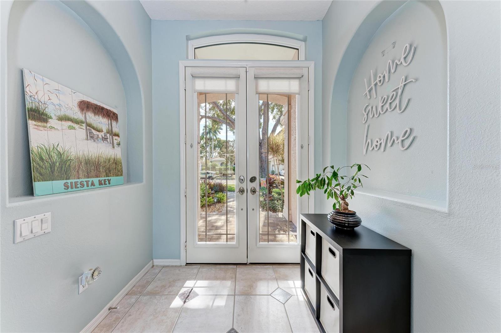 Image 6 of 50 For 4465 Mcintosh Lake Avenue