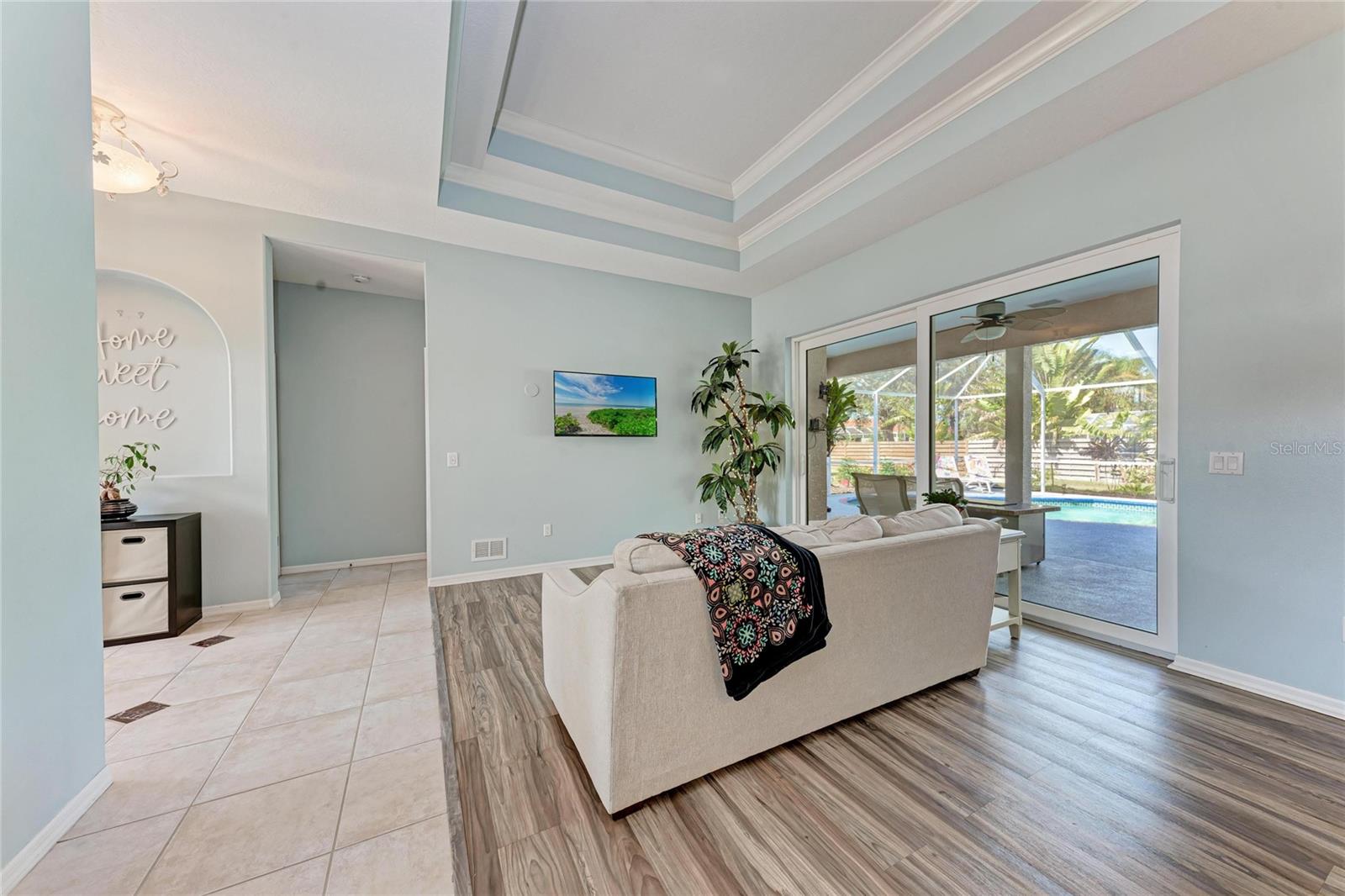 Image 9 of 50 For 4465 Mcintosh Lake Avenue