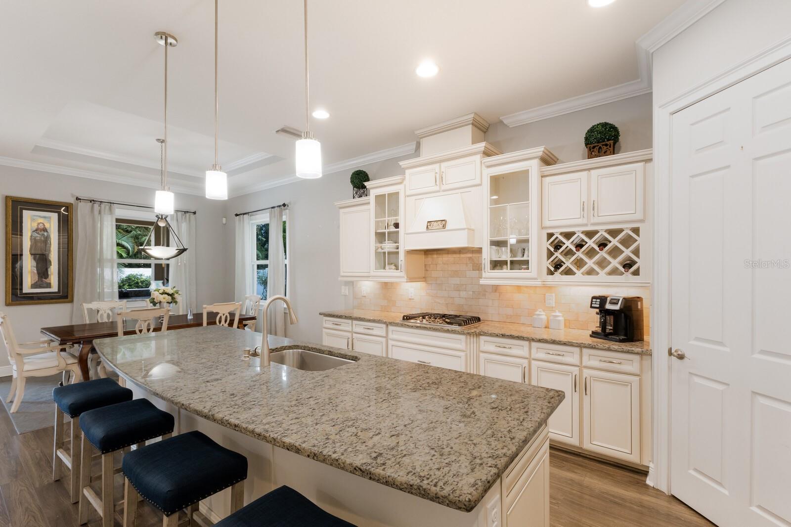 Image 16 of 58 For 1856 Hyde Park Street