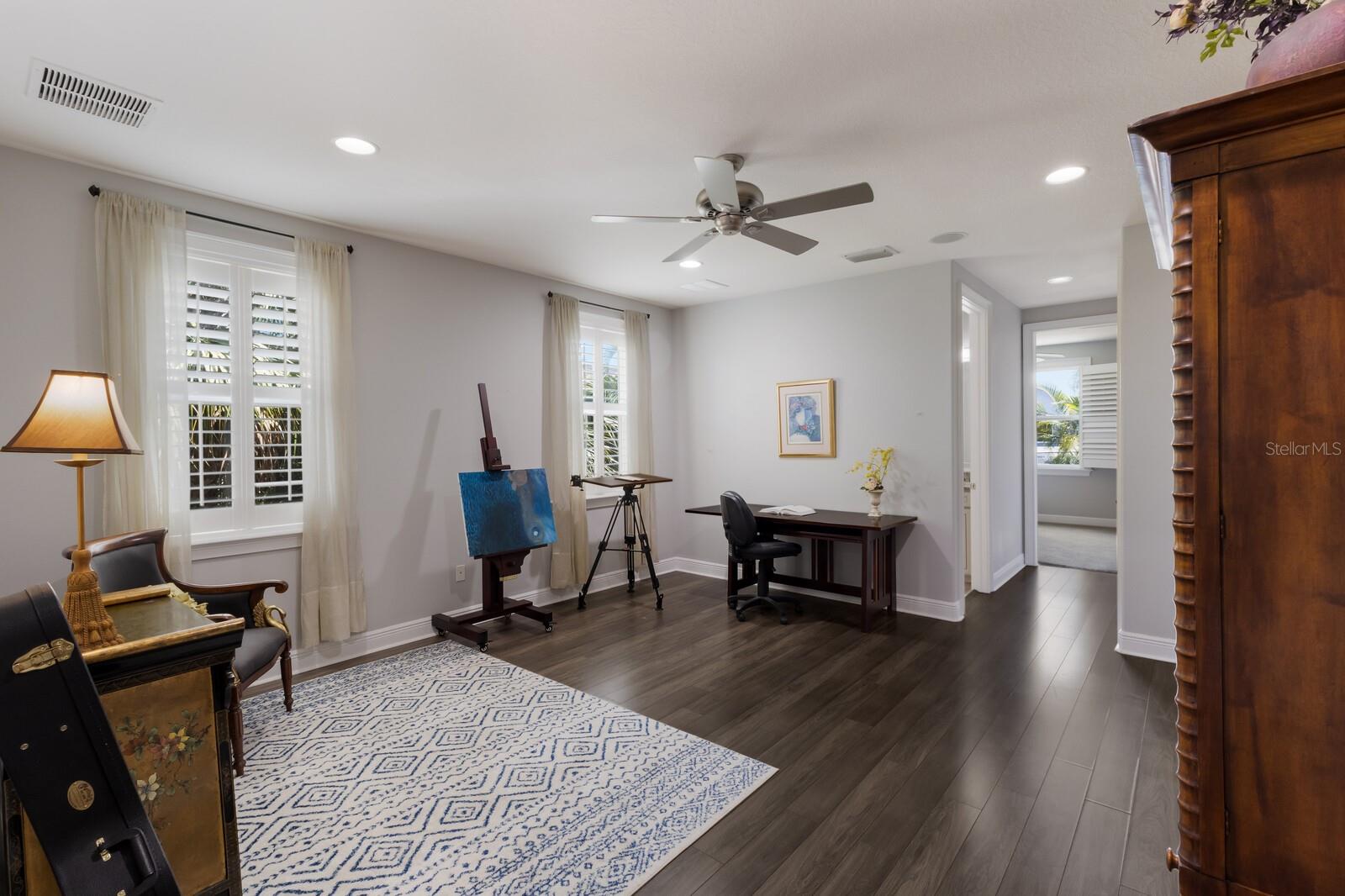 Image 25 of 58 For 1856 Hyde Park Street