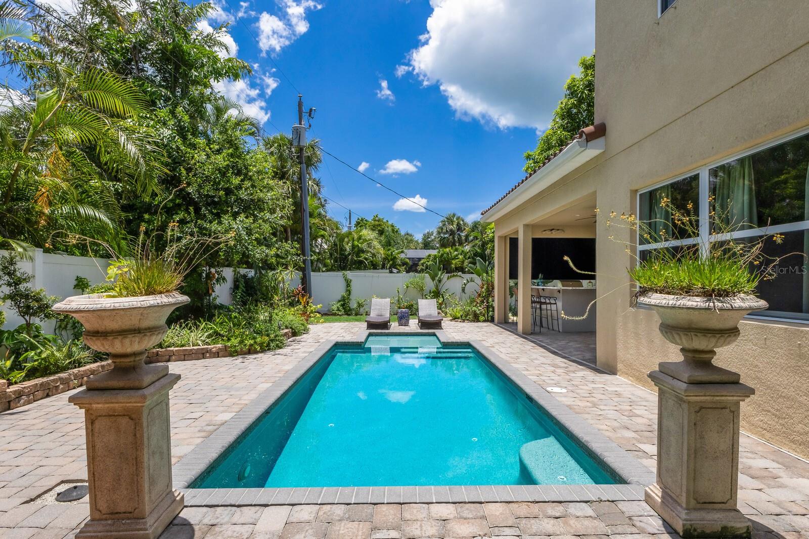 Image 40 of 58 For 1856 Hyde Park Street