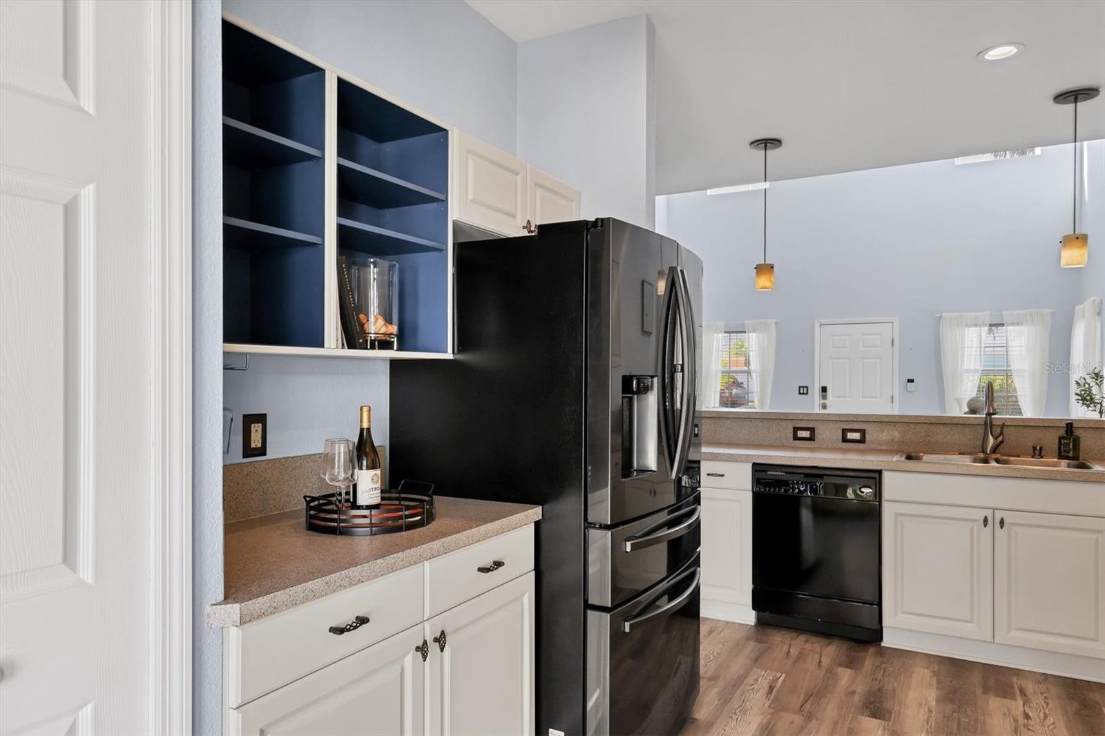 Image 16 of 41 For 2318 29th Avenue E