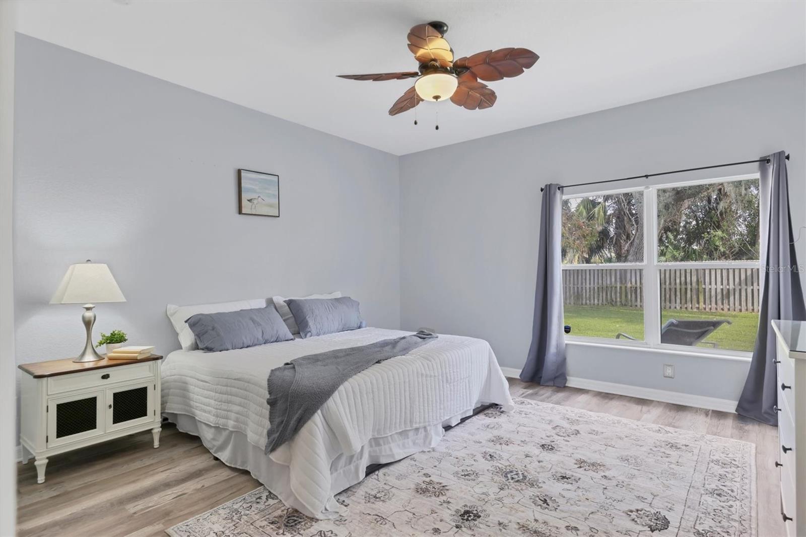 Image 23 of 41 For 2318 29th Avenue E