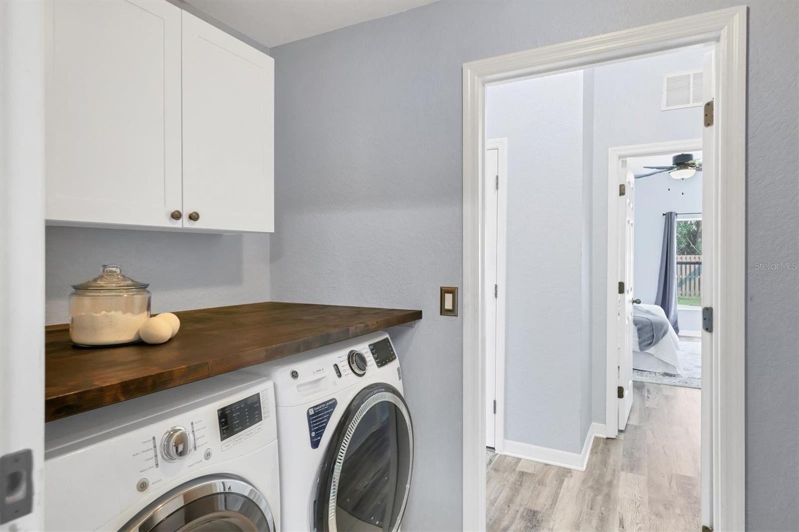 Image 35 of 41 For 2318 29th Avenue E