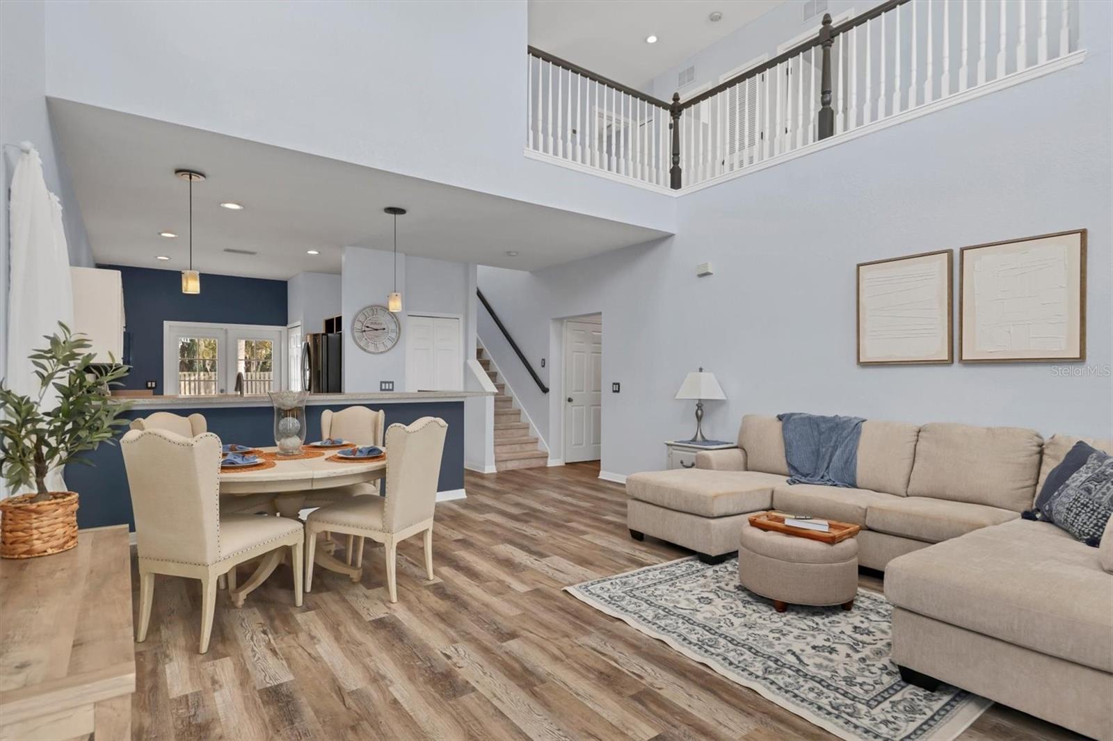 Image 9 of 41 For 2318 29th Avenue E