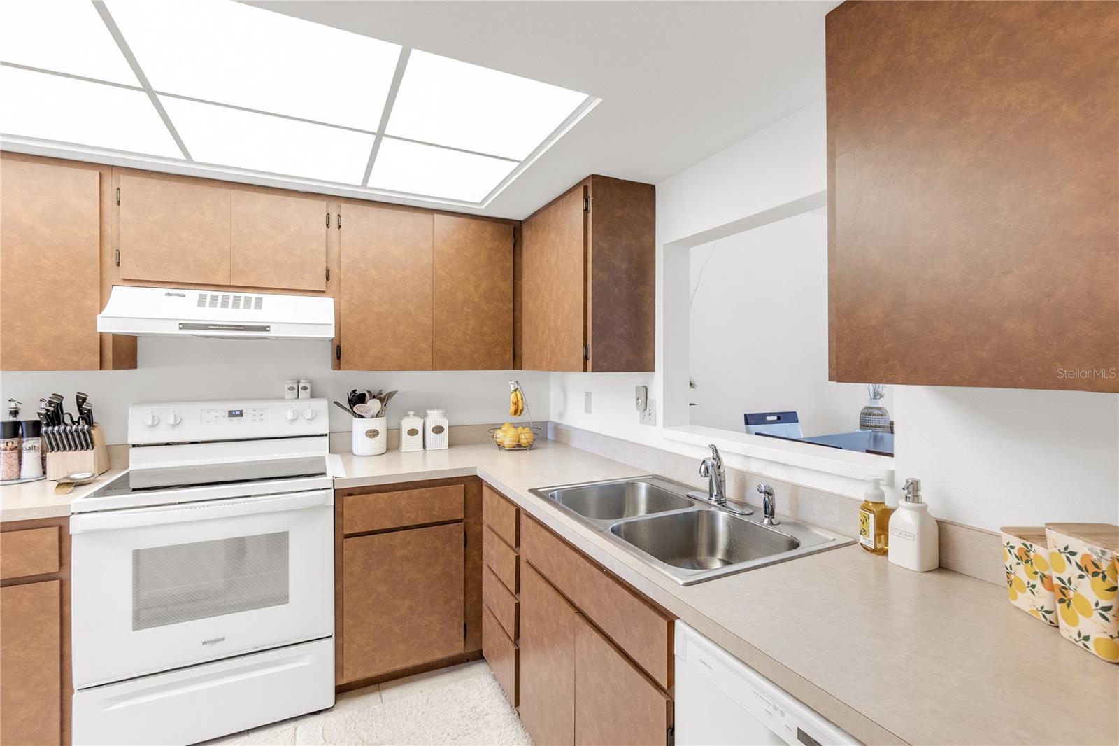 Image 12 of 43 For 7218 Cloister Drive 7218