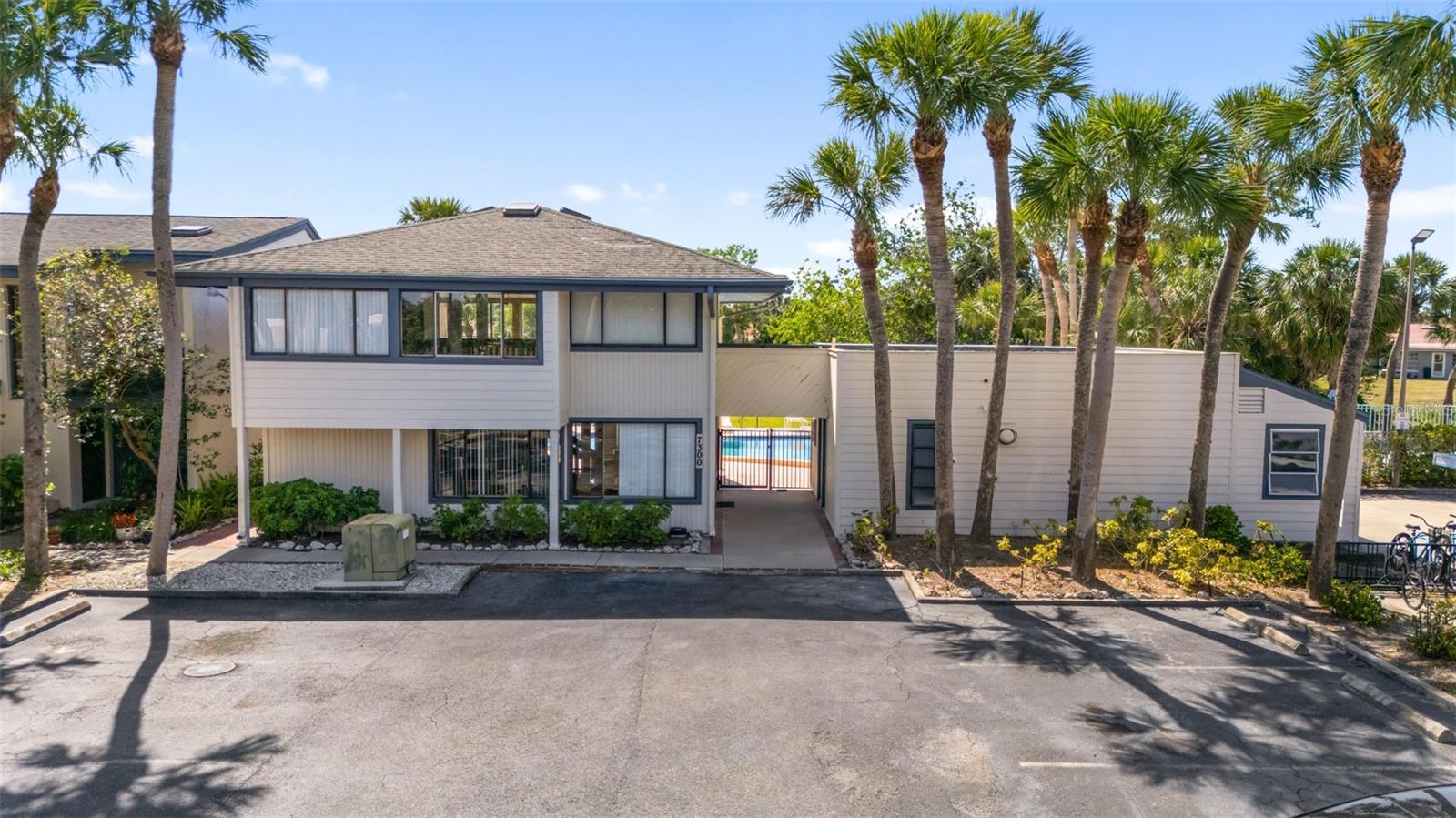 Image 39 of 43 For 7218 Cloister Drive 7218