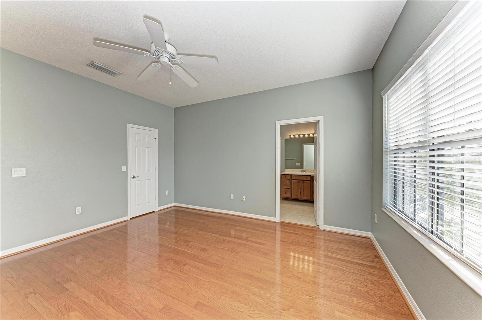 Image 18 of 44 For 7230 Hamilton Road 297