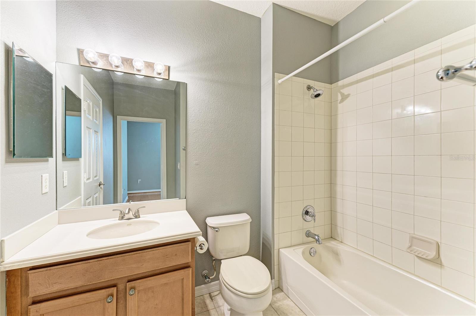 Image 25 of 44 For 7230 Hamilton Road 297