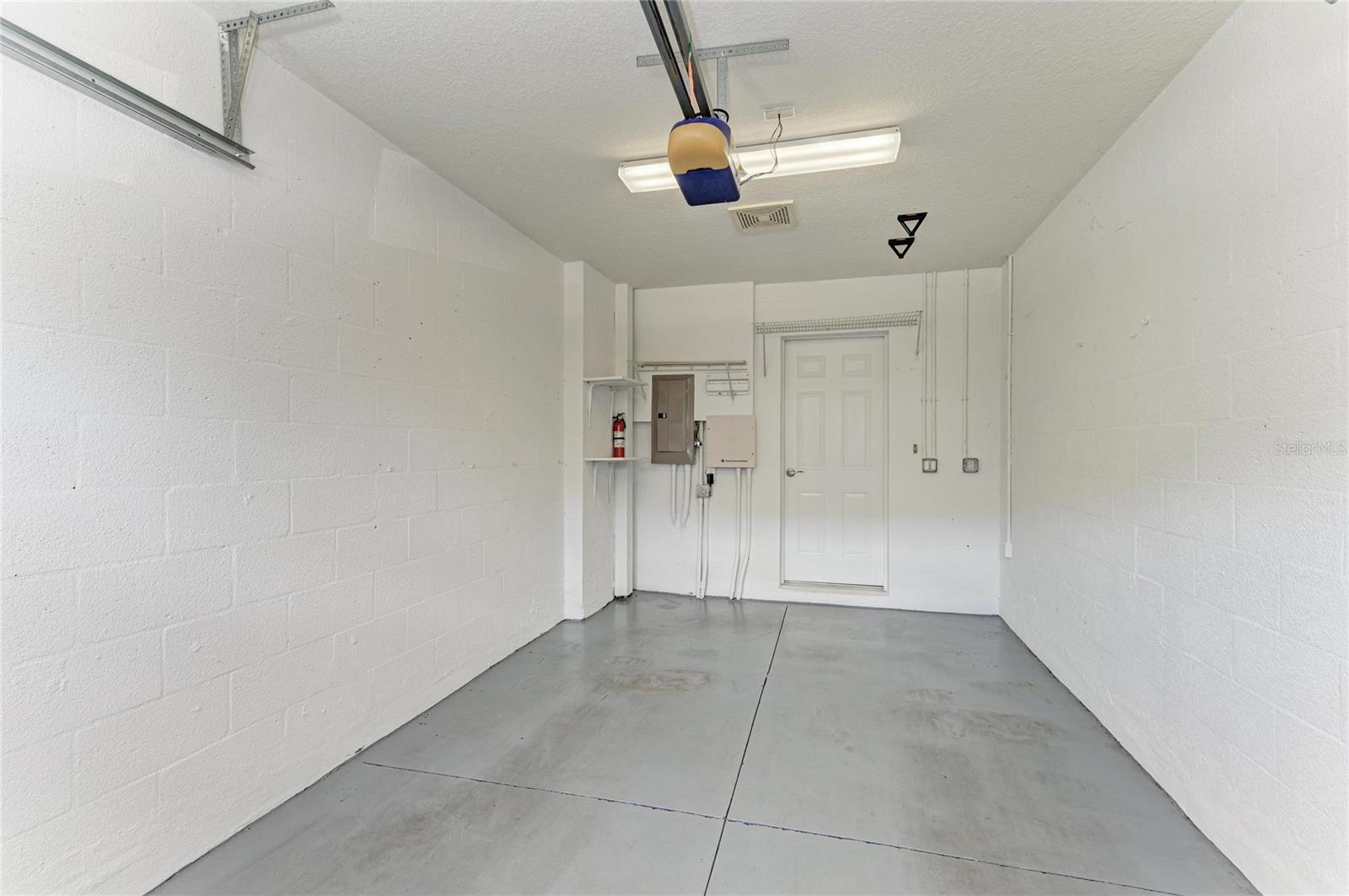 Image 27 of 44 For 7230 Hamilton Road 297