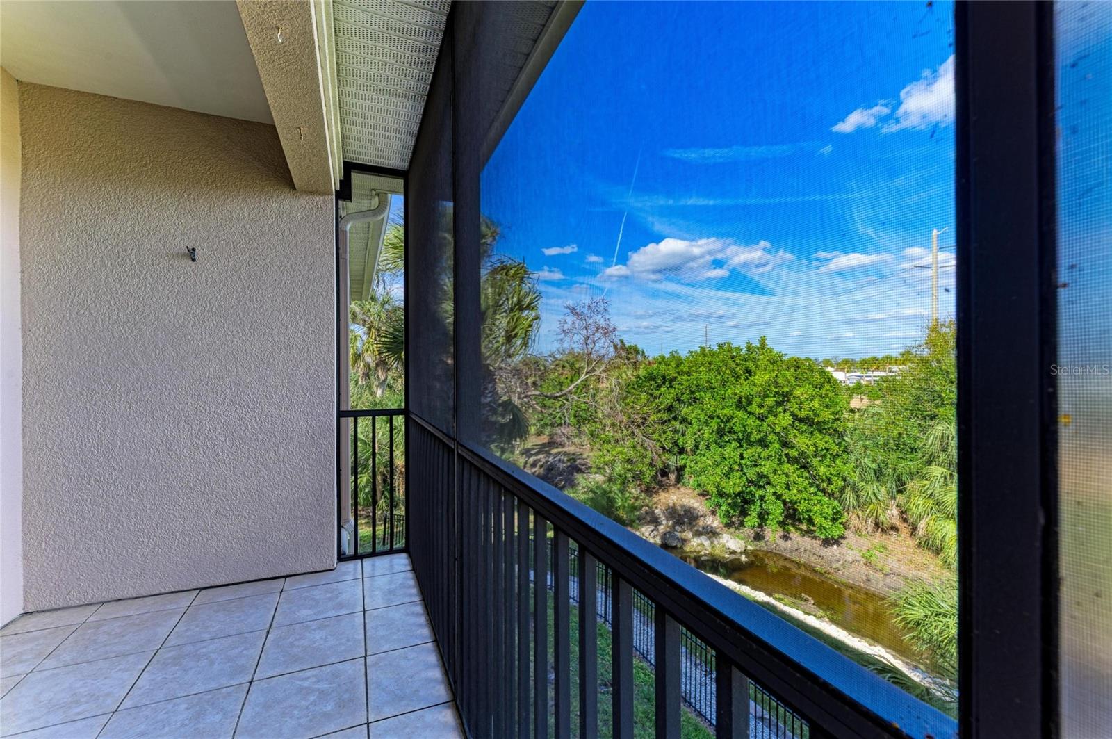 Image 30 of 44 For 7230 Hamilton Road 297