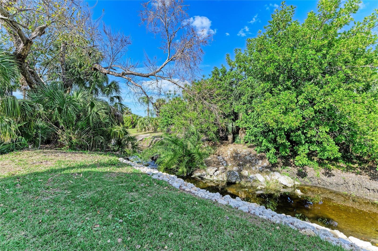 Image 32 of 44 For 7230 Hamilton Road 297