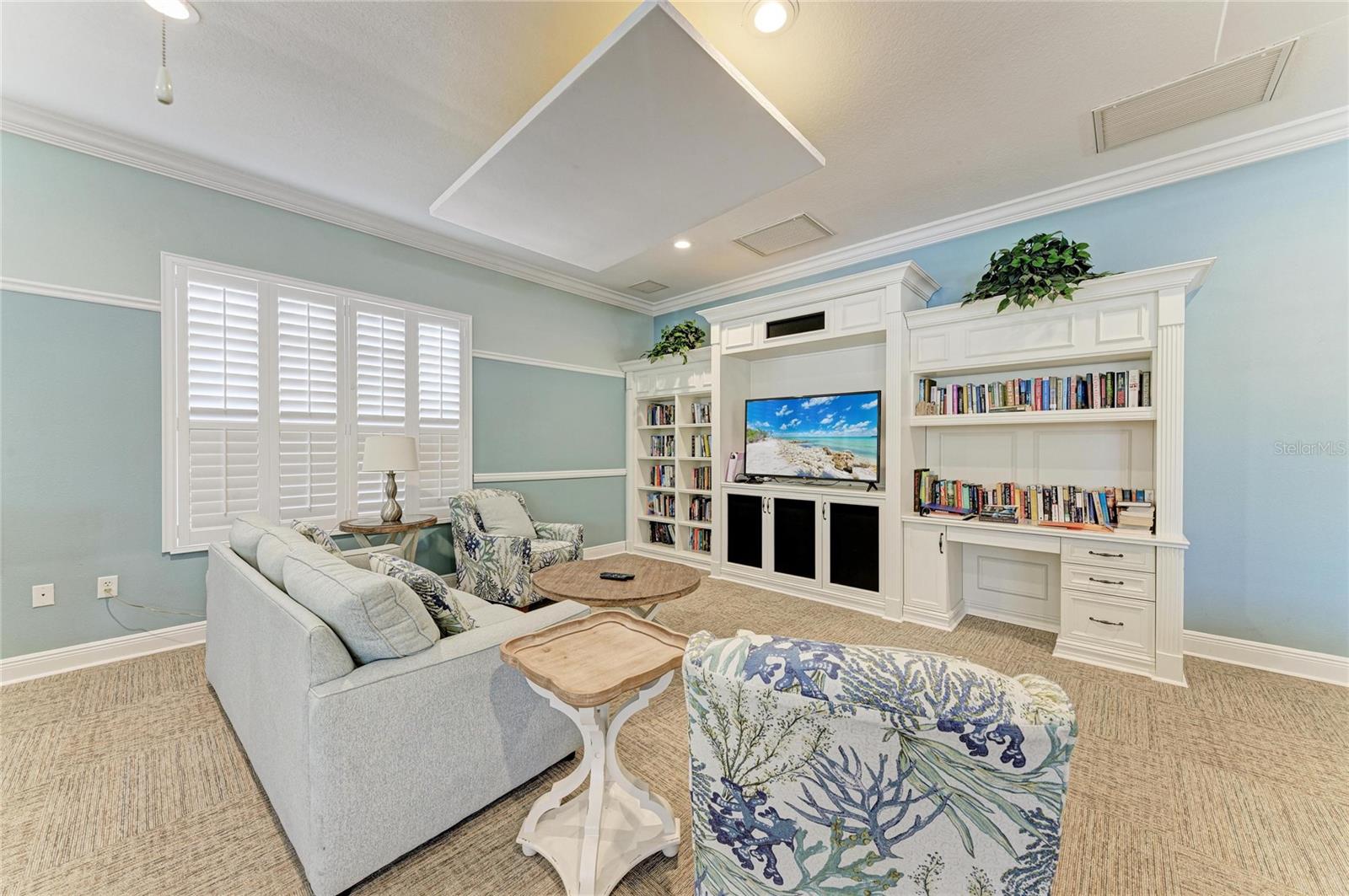 Image 39 of 44 For 7230 Hamilton Road 297