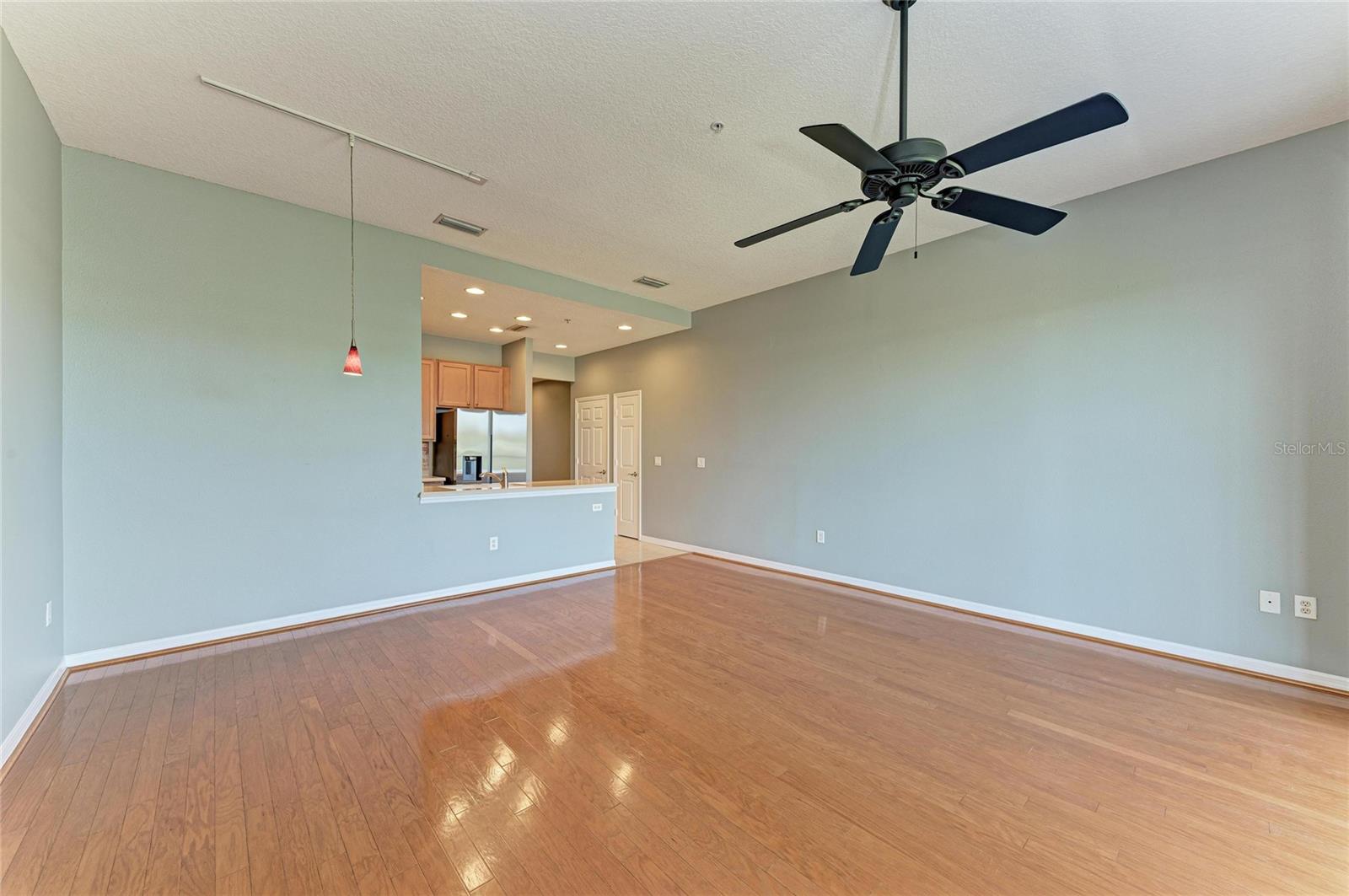 Image 7 of 44 For 7230 Hamilton Road 297