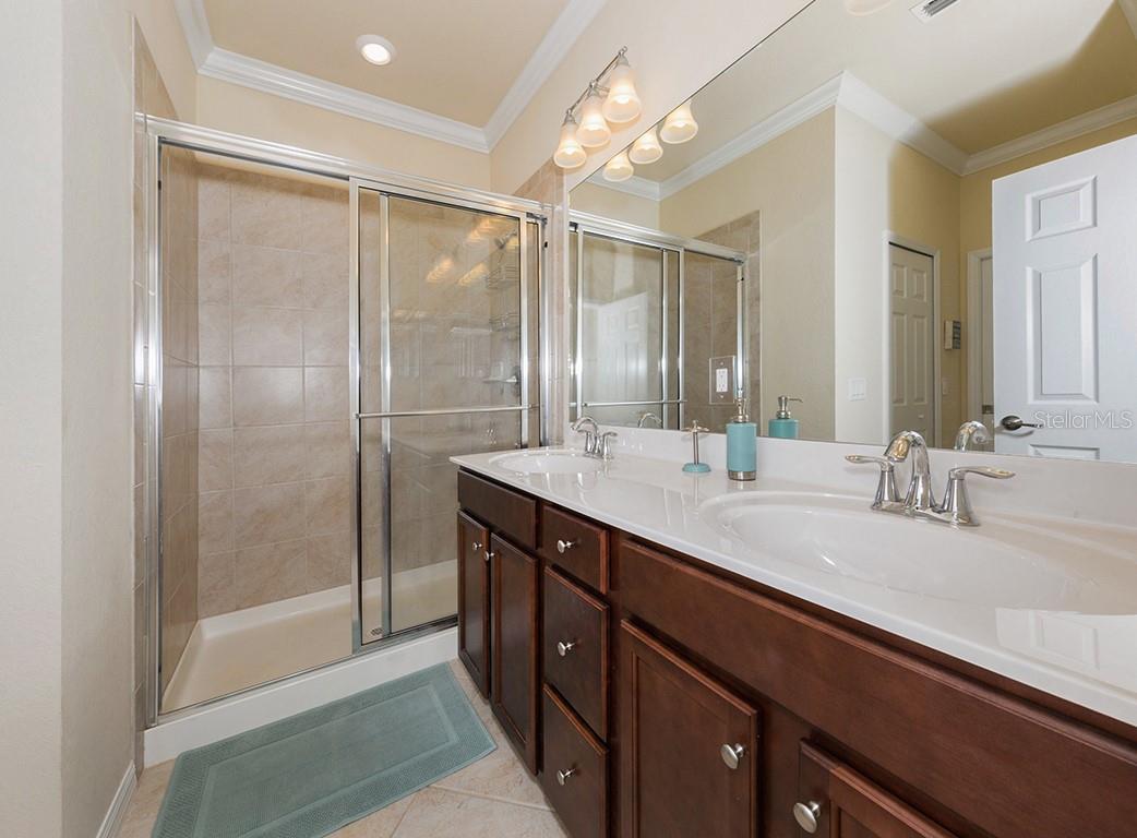 Image 20 of 50 For 20169 Lagente Circle