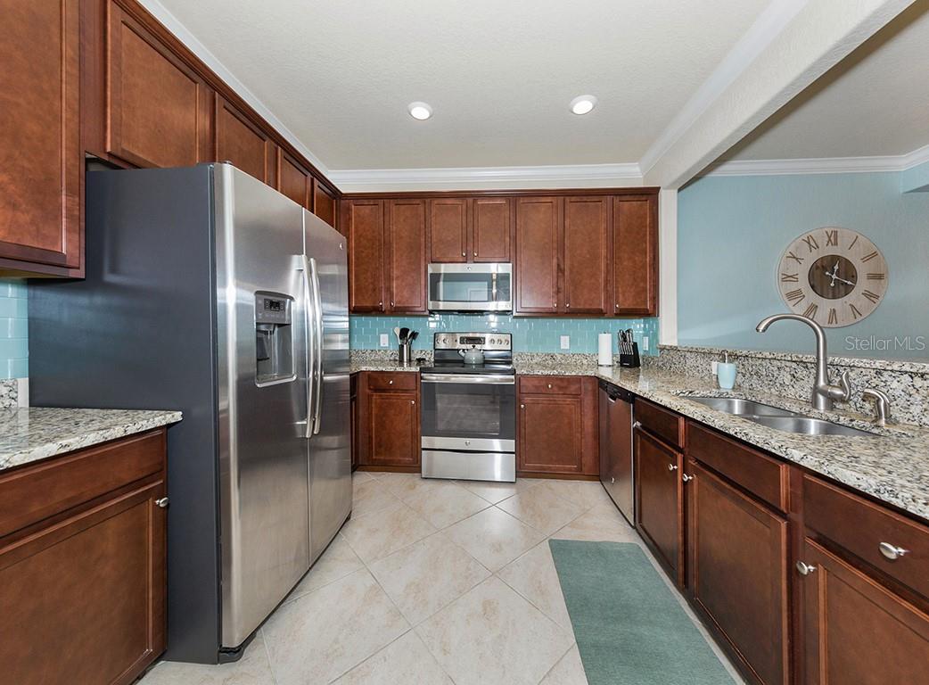 Image 4 of 50 For 20169 Lagente Circle