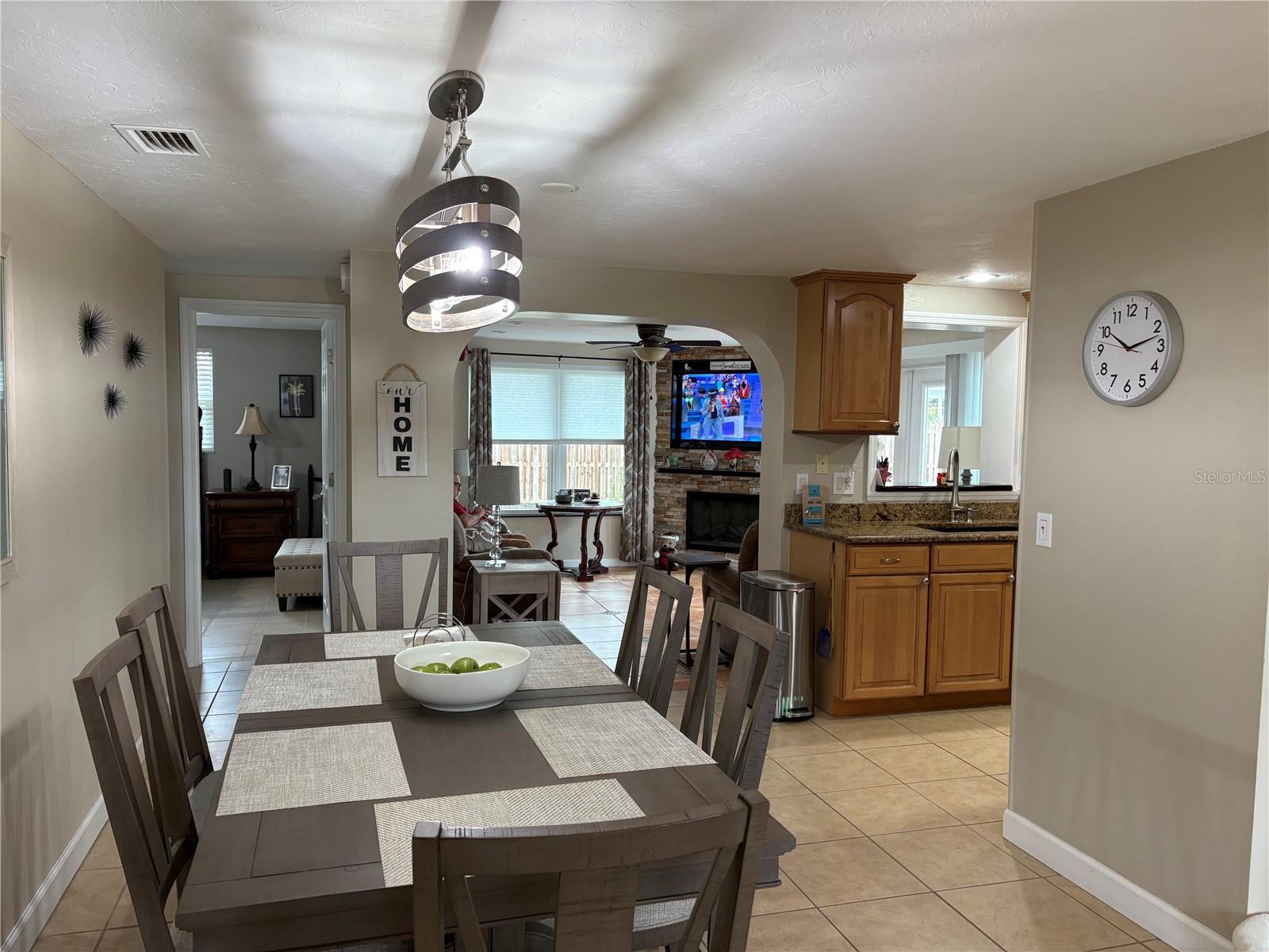 Image 10 of 27 For 3319 Shamrock Drive