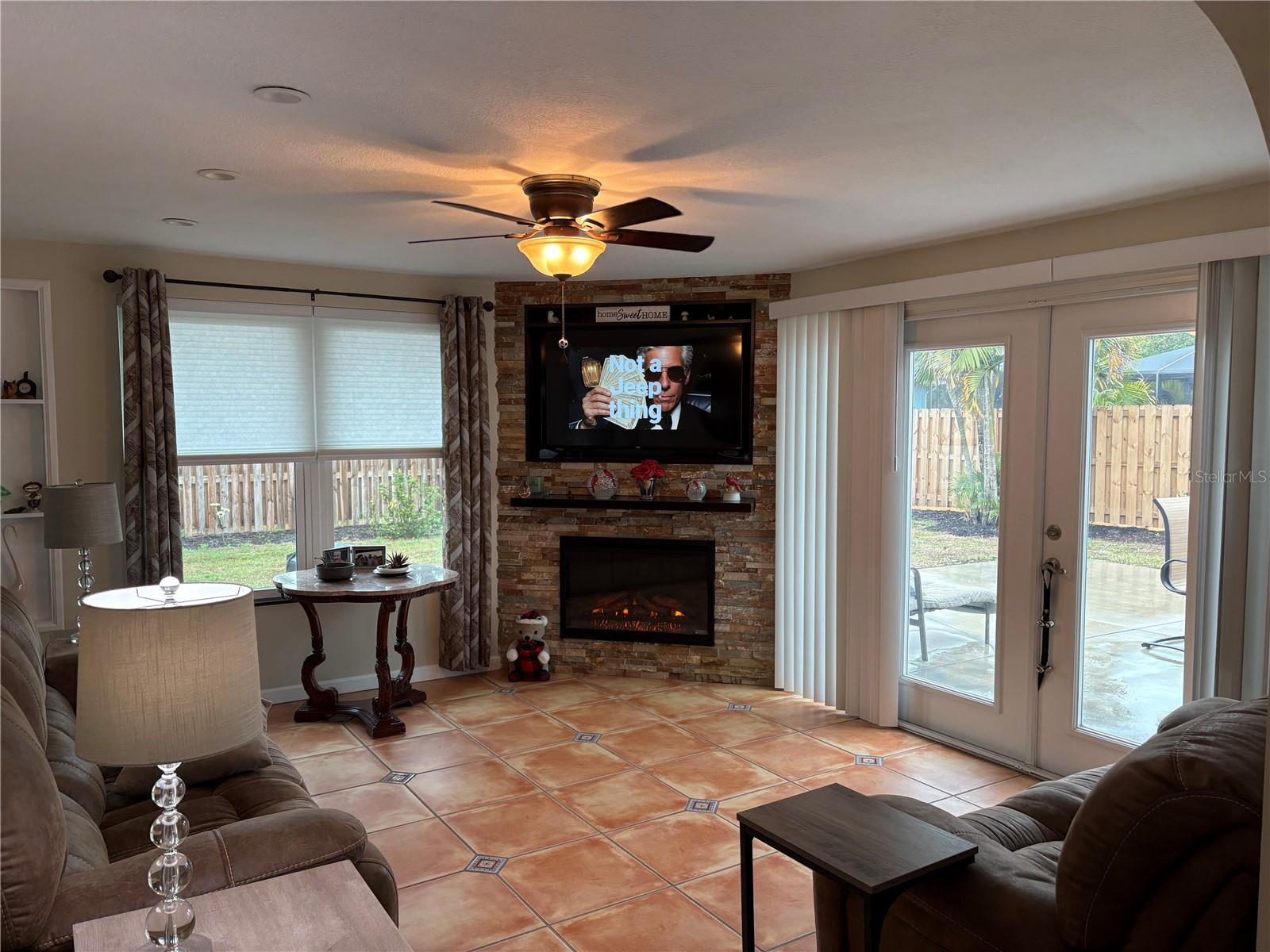 Image 14 of 27 For 3319 Shamrock Drive